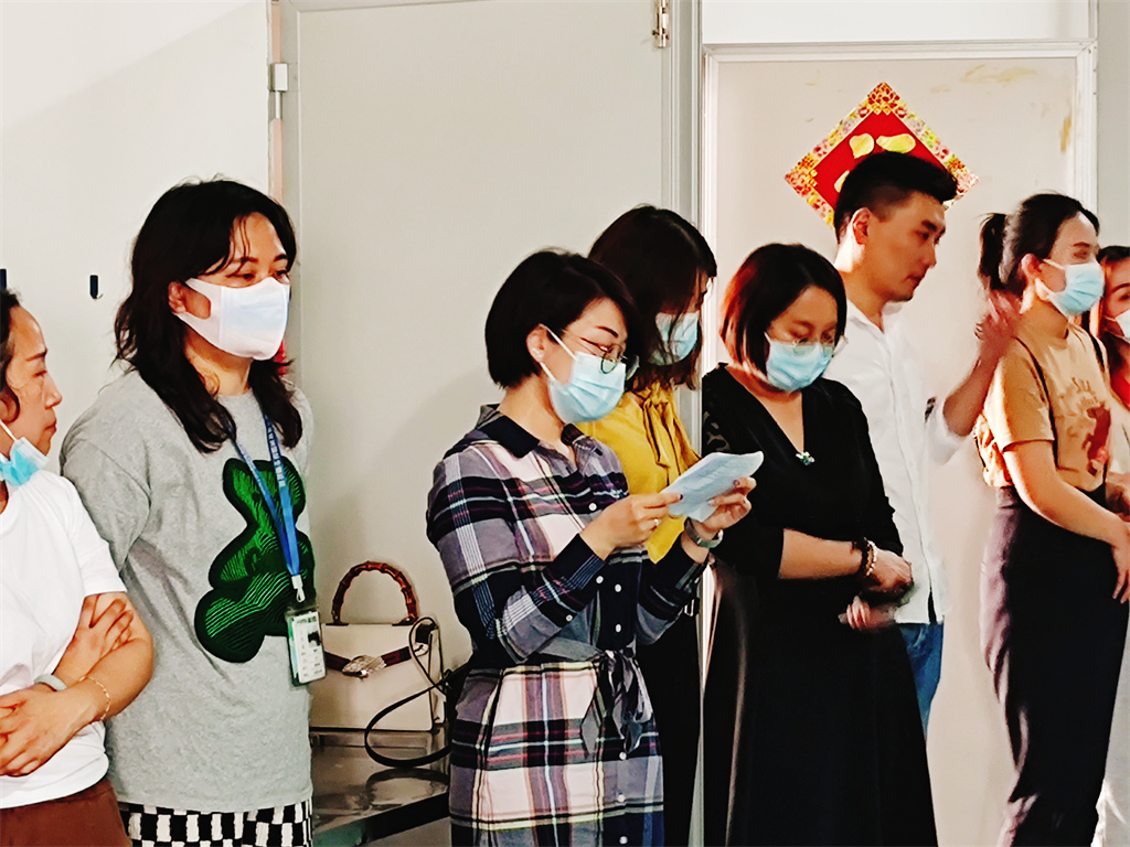 正在讲授律例与注重事变 (1).jpg